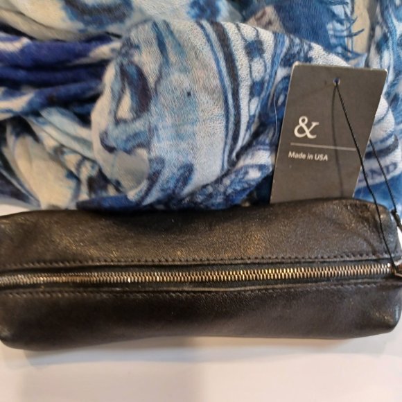 EILEEN FISHER Accessories - FINAL Markdown  NWT EILEEN FISHER Leather Makeup 100 %  to Charity